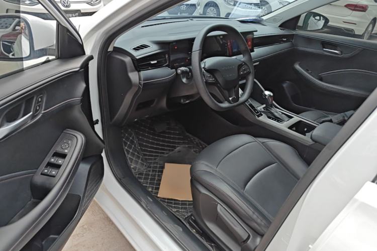 Used Roewe i5 2023 1.5L CVT Luxury Edition Driver Seat