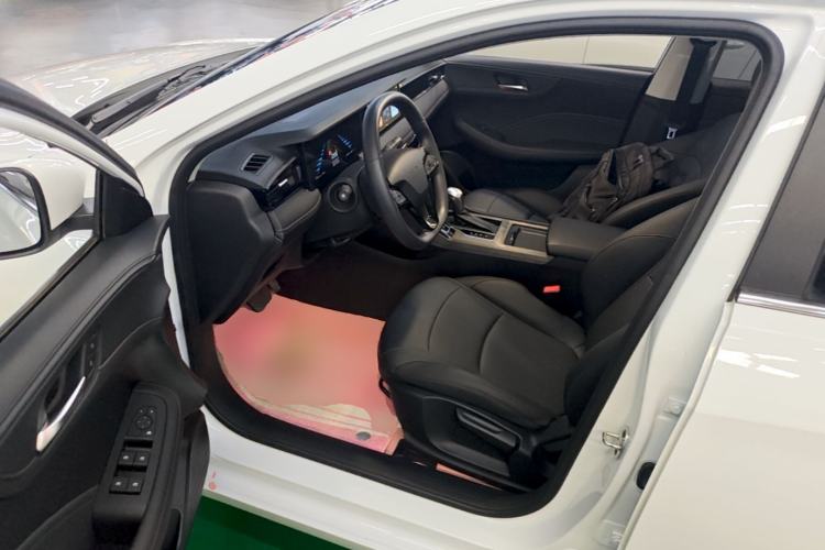 Used Roewe i5 2023 1.5L CVT Luxury Edition Driver Seat