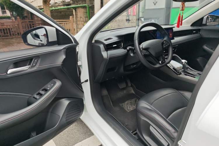 Used Roewe i5 2023 1.5L CVT Luxury Edition Driver Seat
