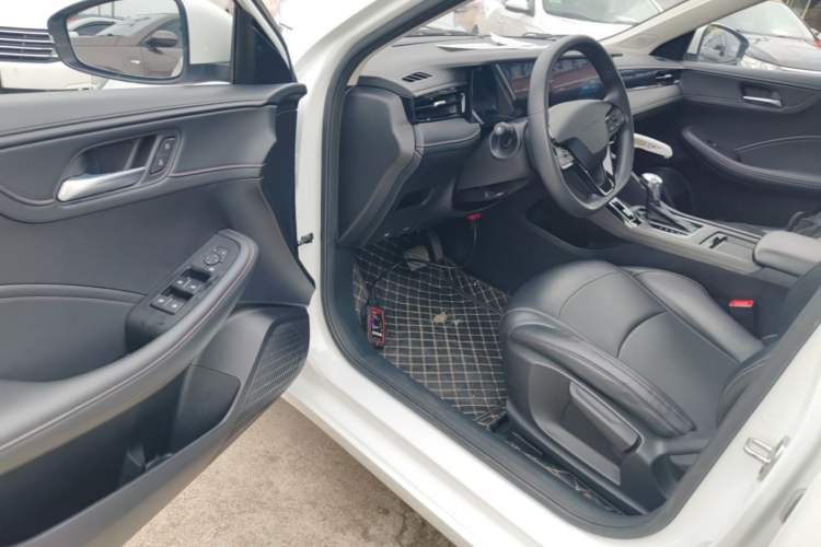 Used Roewe i5 2023 1.5L CVT Luxury Edition Driver Seat