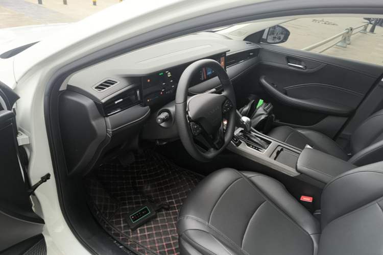 Used Roewe i5 2023 1.5L CVT Luxury Edition Driver Seat