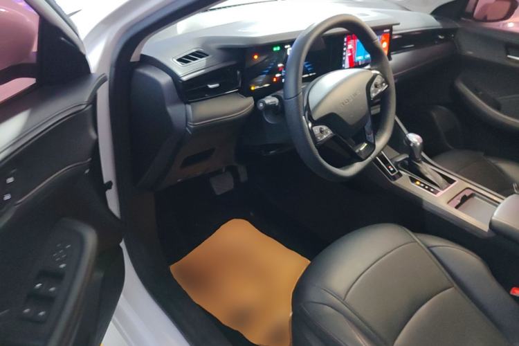 Used Roewe i5 2023 1.5L CVT Luxury Edition Driver Seat