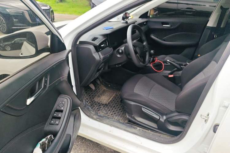 Used Roewe i5 2023 1.5L Manual Comfort Edition Driver Seat