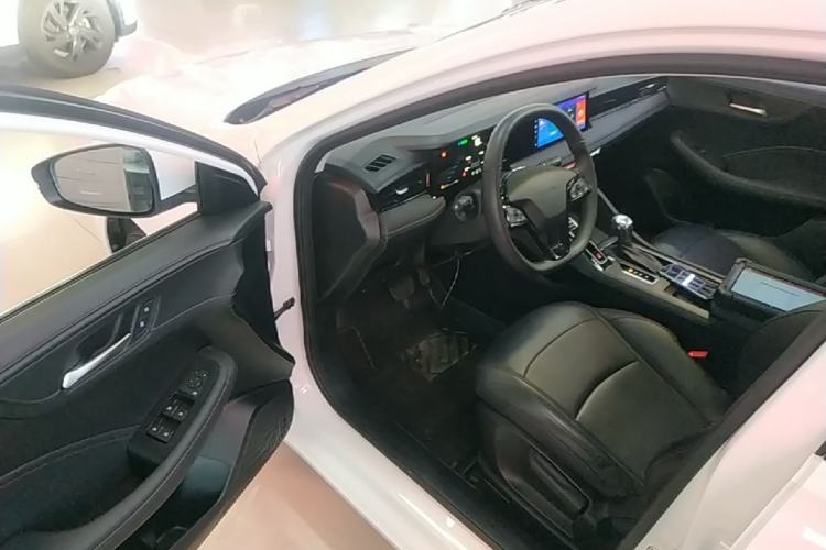 Used Roewe i5 2023 1.5L CVT Luxury Edition Driver Seat