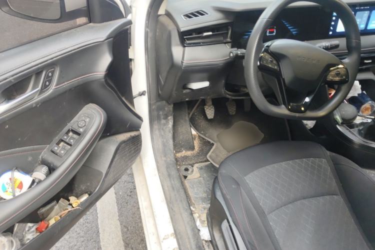 Used Roewe i5 2023 1.5L Manual Comfort Edition Driver Seat