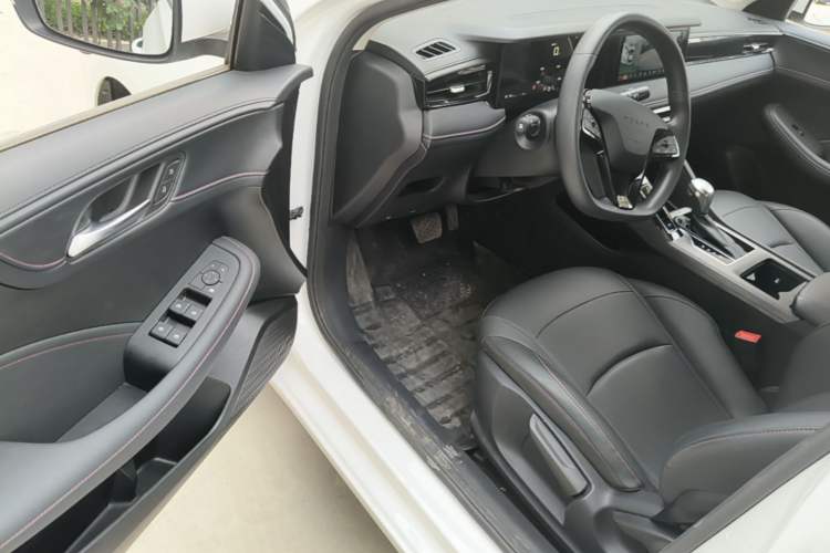 Used Roewe i5 2023 1.5L CVT Luxury Edition Driver Seat