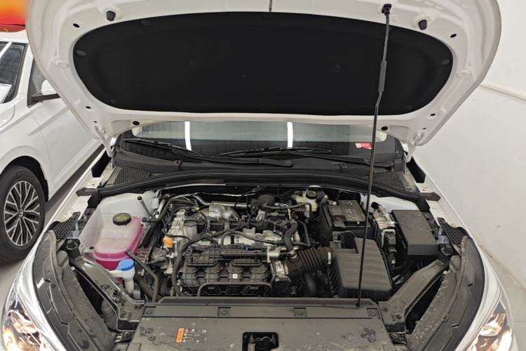 Used Roewe i5 2023 1.5L CVT Luxury Edition Engine Bay