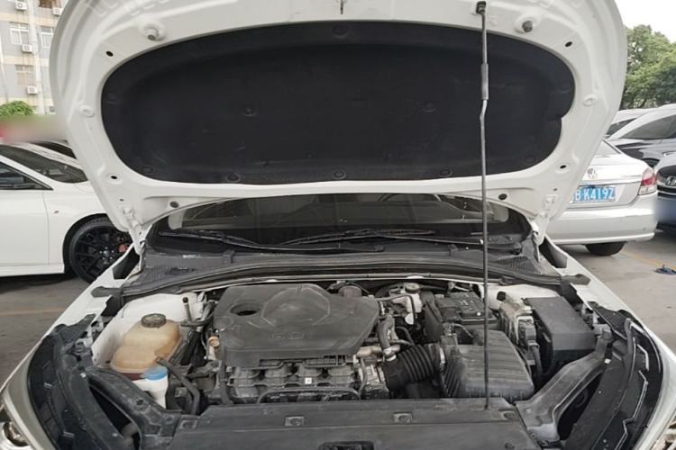 Used Roewe i5 2023 1.5L CVT Luxury Edition Engine Bay