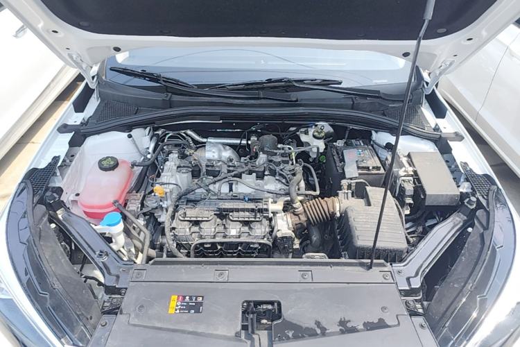 Used Roewe i5 2023 1.5L Manual Comfort Edition Engine Bay