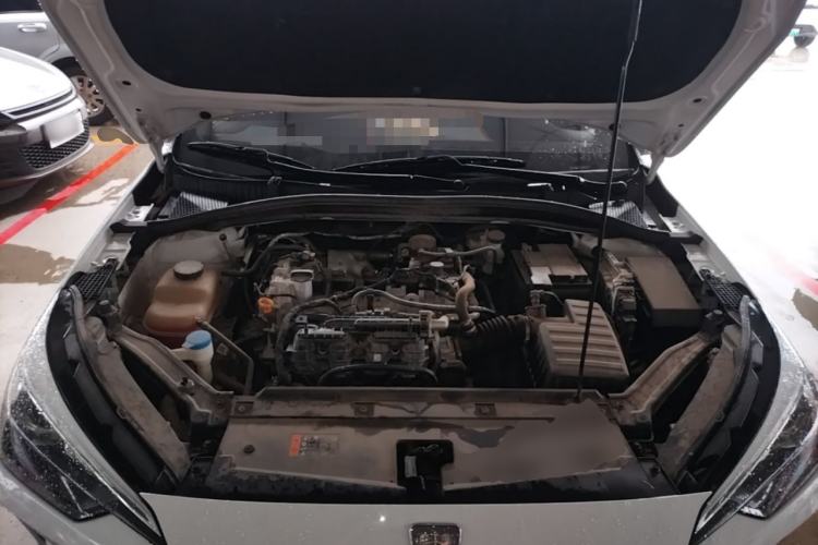 Used Roewe i5 2023 1.5L Manual Comfort Edition Engine Bay