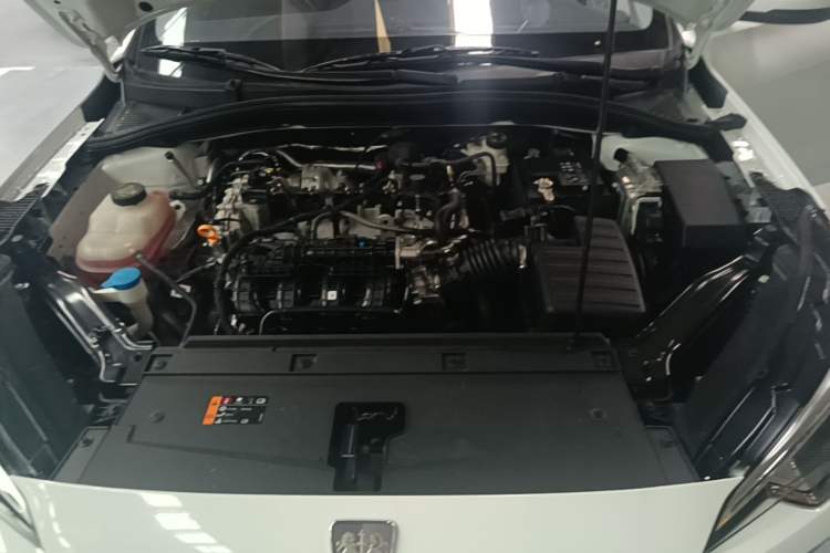 Used Roewe i5 2023 1.5L Manual Comfort Edition Engine Bay