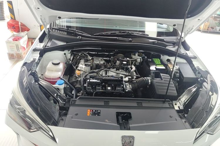 Used Roewe i5 2023 1.5L CVT Luxury Edition Engine Bay