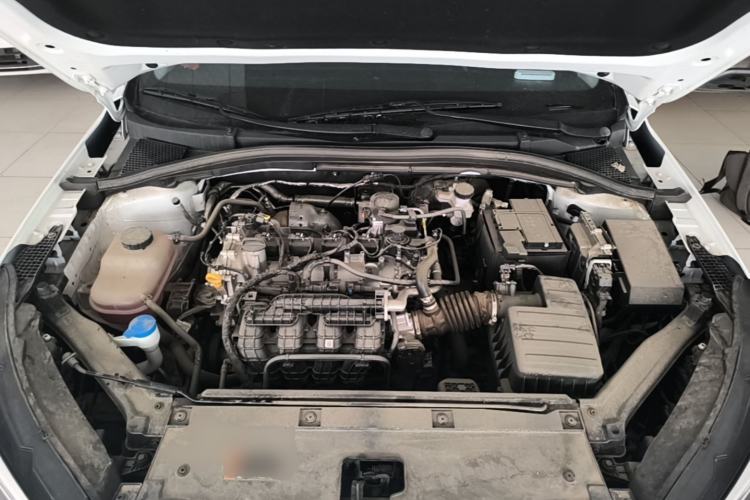 Used Roewe i5 2023 1.5L CVT Luxury Edition Engine Bay