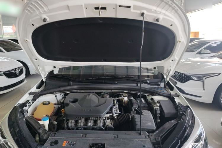 Used Roewe i5 2023 1.5L CVT Luxury Edition Engine Bay