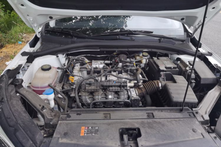 Used Roewe i5 2023 1.5L Manual Comfort Edition Engine Bay