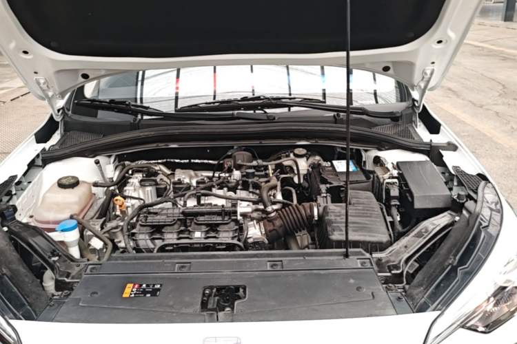 Used Roewe i5 2023 1.5L CVT Luxury Edition Engine Bay