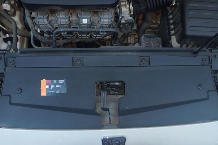 Used Roewe i5 2023 1.5L CVT Flagship Edition Engine Bay