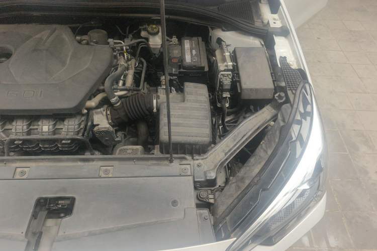 Used Roewe i5 2023 1.5L CVT Luxury Edition Engine Bay Left