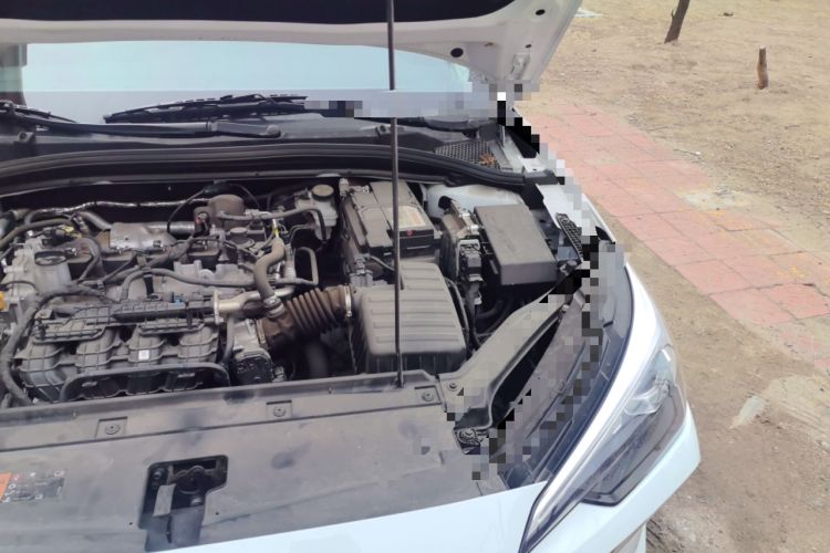 Used Roewe i5 2023 1.5L CVT Luxury Edition Engine Bay Left