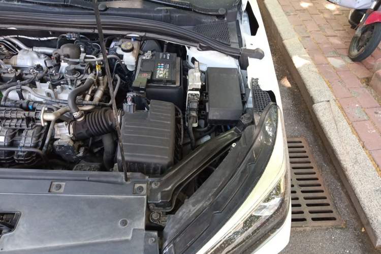 Used Roewe i5 2023 1.5L Manual Comfort Edition Engine Bay Left