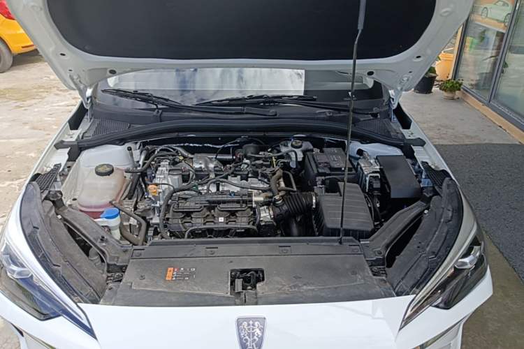 Used Roewe i5 2023 1.5L Manual Comfort Edition Engine Bay
