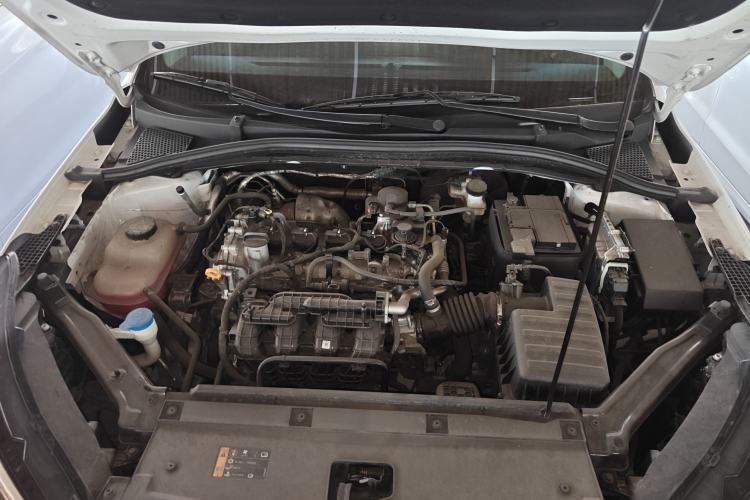 Used Roewe i5 2023 1.5L Manual Comfort Edition Engine Bay
