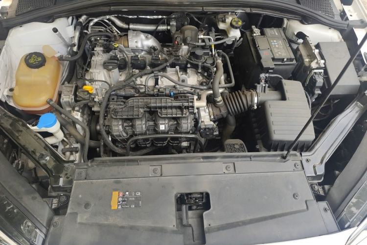 Used Roewe i5 2023 1.5L Manual Comfort Edition Engine Bay