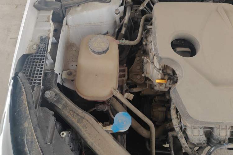 Used Roewe i5 2023 1.5L CVT Luxury Edition Engine Bay Right