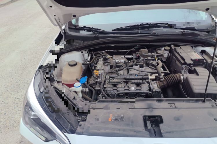 Used Roewe i5 2023 1.5L CVT Luxury Edition Engine Bay Right
