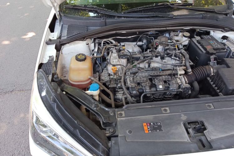 Used Roewe i5 2023 1.5L Manual Comfort Edition Engine Bay Right
