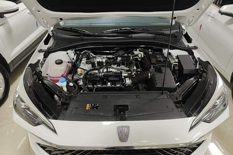 Used Roewe i5 2023 1.5L CVT Luxury Edition Engine Bay