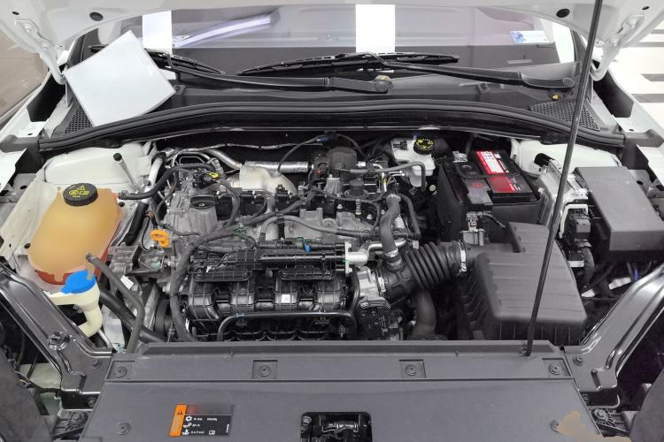 Used Roewe i5 2023 1.5L Manual Excellence Edition Engine Bay