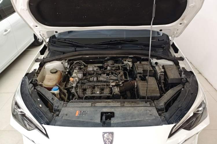 Used Roewe i5 2023 1.5L Manual Comfort Edition Engine Bay
