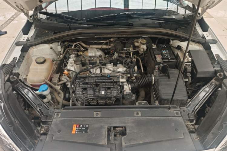 Used Roewe i5 2023 1.5L Manual Comfort Edition Engine Bay