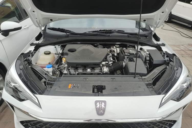 Used Roewe i5 2023 1.5L CVT Luxury Edition Engine Bay