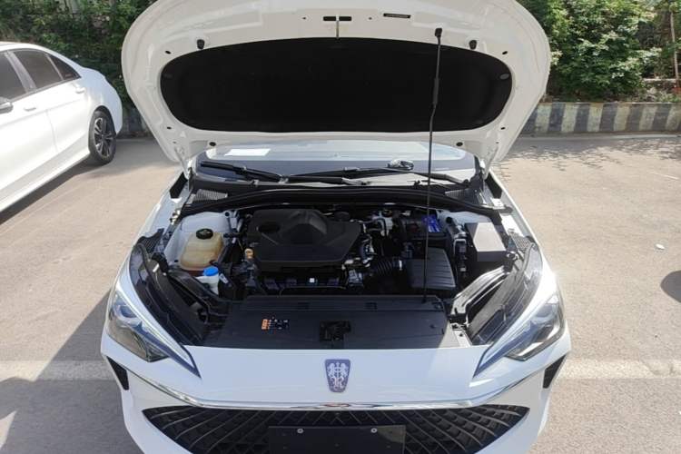 Used Roewe i5 2023 1.5L CVT Luxury Edition Engine Bay