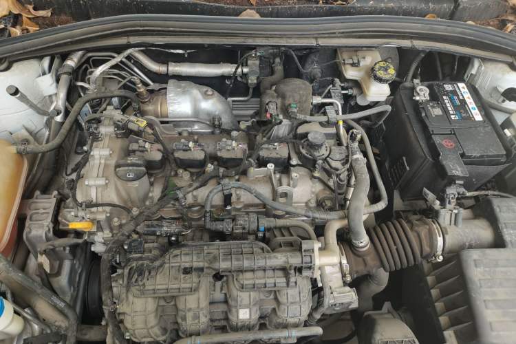 Used Roewe i5 2023 1.5L Manual Comfort Edition Engine Bay