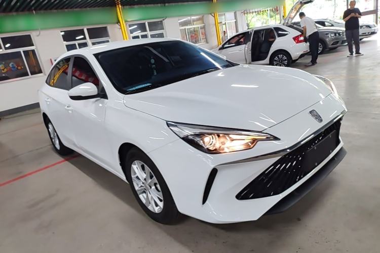 Used Roewe i5 2023 1.5L Manual Comfort Edition Exterior 1