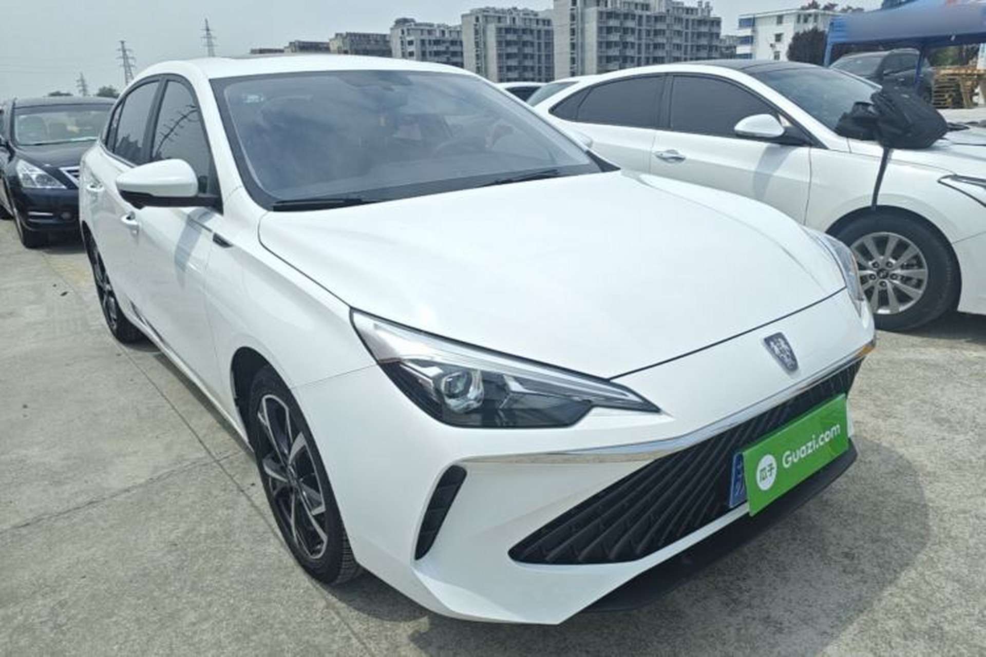 Used Roewe i5 2023 1.5L CVT Luxury Edition Exterior 1