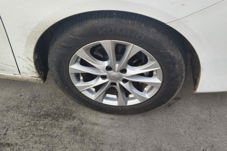 Used Roewe i5 2023 1.5L CVT Luxury Edition Exterior 1