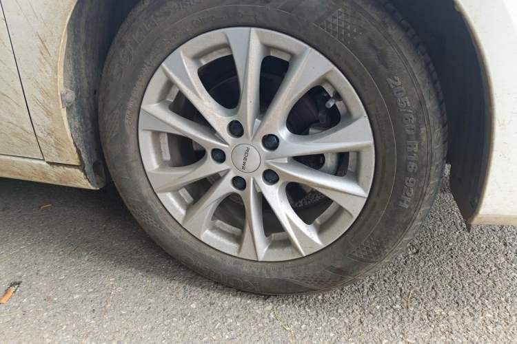 Used Roewe i5 2023 1.5L Manual Comfort Edition Exterior 1