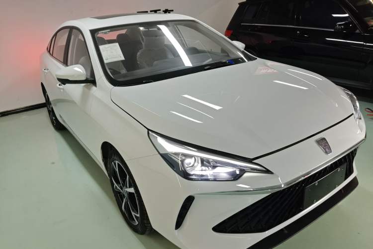 Used Roewe i5 2023 1.5L CVT Luxury Edition Exterior 1