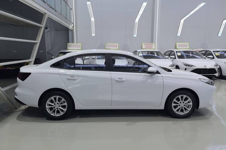 Used Roewe i5 2023 1.5L CVT Luxury Edition Exterior 2