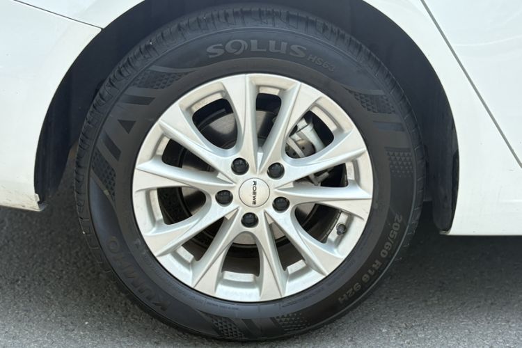Used Roewe i5 2023 1.5L CVT Luxury Edition Exterior 2