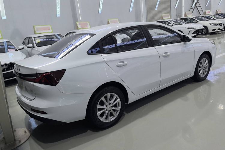 Used Roewe i5 2023 1.5L CVT Luxury Edition Exterior 3