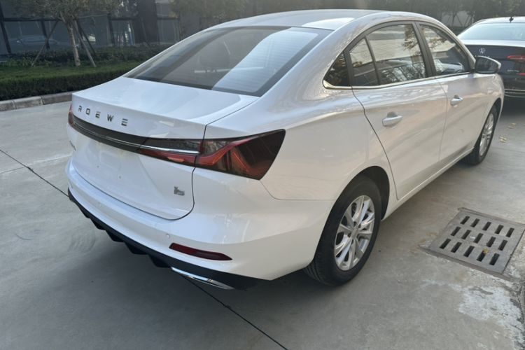 Used Roewe i5 2023 1.5L CVT Luxury Edition Exterior 3