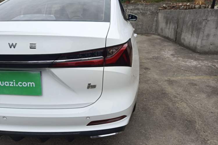 Used Roewe i5 2023 1.5L CVT Luxury Edition Exterior 3