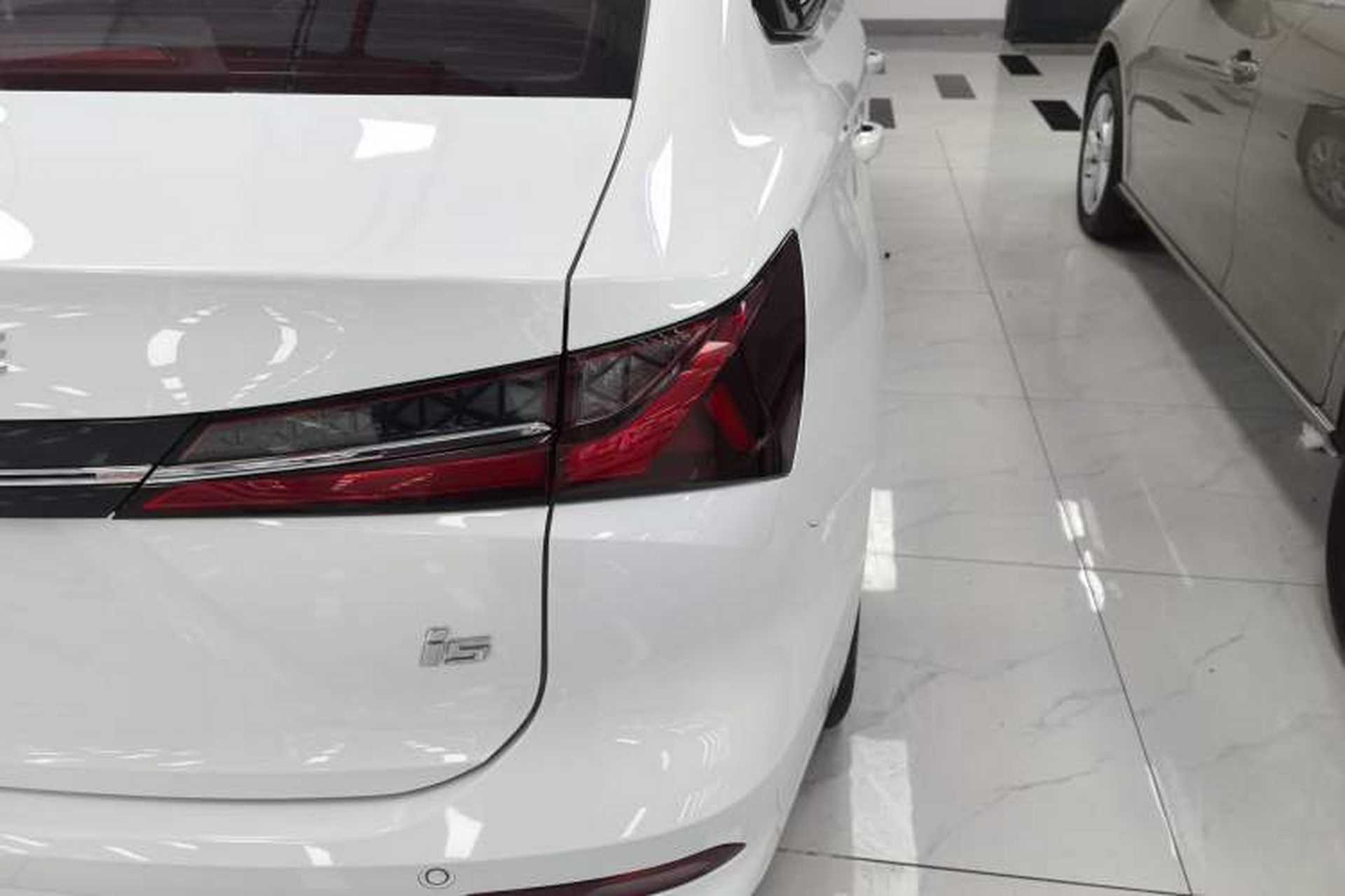 Used Roewe i5 2023 1.5L Manual Excellence Edition Exterior 3