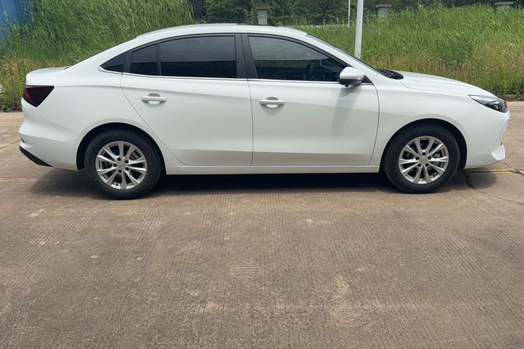Used Roewe i5 2023 1.5L CVT Luxury Edition Exterior 3