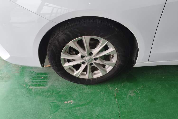 Used Roewe i5 2023 1.5L Manual Comfort Edition Exterior 4